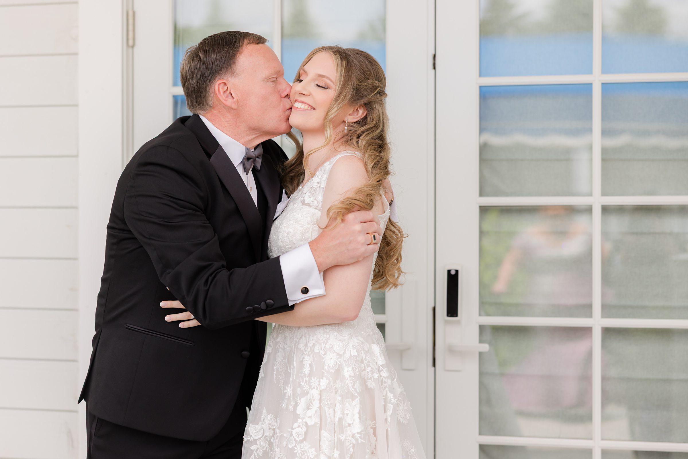 Bride first look with dad