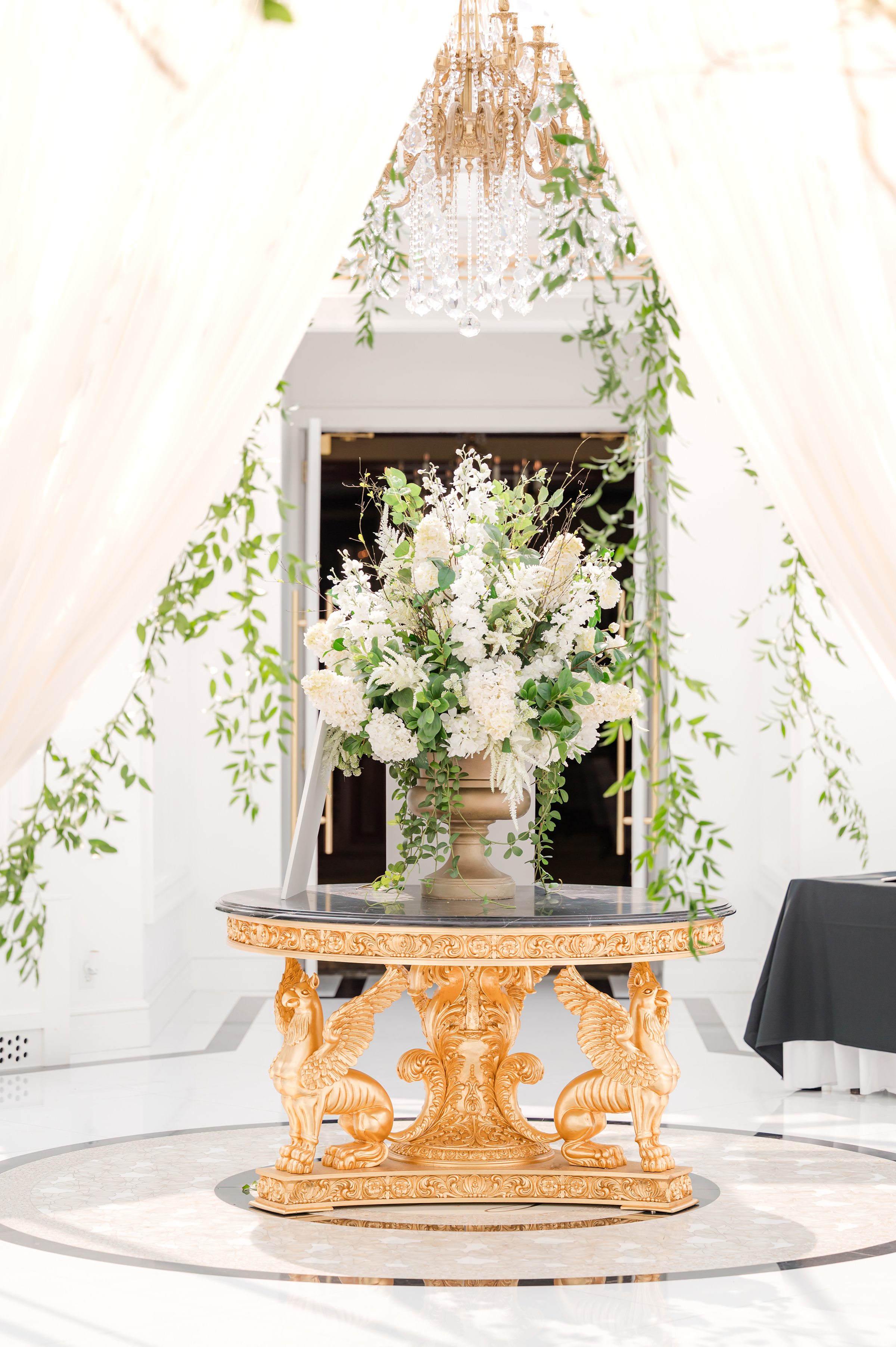 Details of ceremony space at Eagle Oaks Country Club